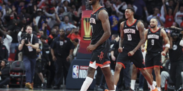 Iko：火箭不想失去伊森和小贾巴里 他俩是乌度卡战术体系重要部分