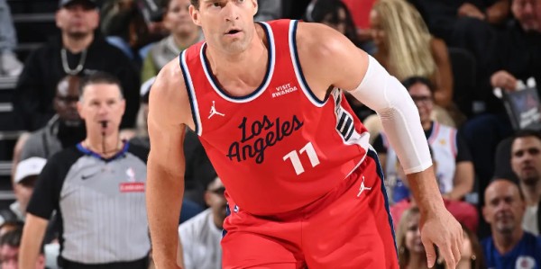 偏不信邪！才坐了几场板凳快船又让内线老将回到了轮换阵容中？