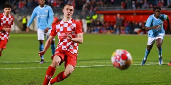 九游娱乐下载-美因茨与拜仁创造历史！德甲靠U19队捍卫欧战荣誉