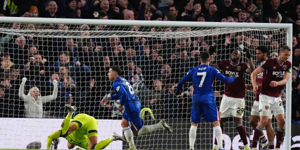 九游娱乐-英超：恩佐补时绝杀佩德罗破门 切尔西3-2逆转西汉姆联