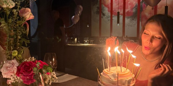 谷爱凌分享22岁庆生照：感谢朋友们多年的关爱、陪伴和鼓励