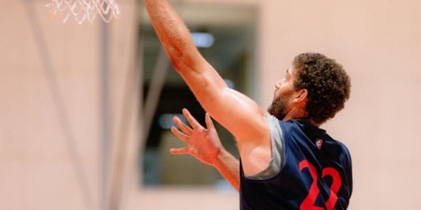 九游娱乐-开练了！快船官方晒球员训练照：保罗+比尔+大洛等新援都已加入